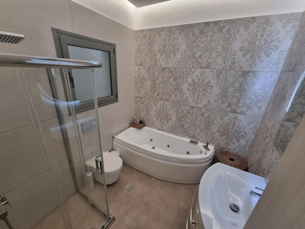 Agora Luxury Apartment 1 Loutraki  Luaran gambar